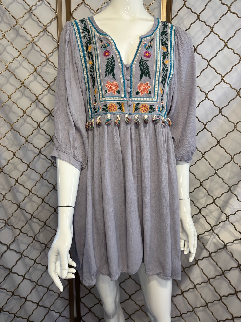 Umgee Lavender Boho Mini Dress with Colorful Embroidery and Tassels, size M